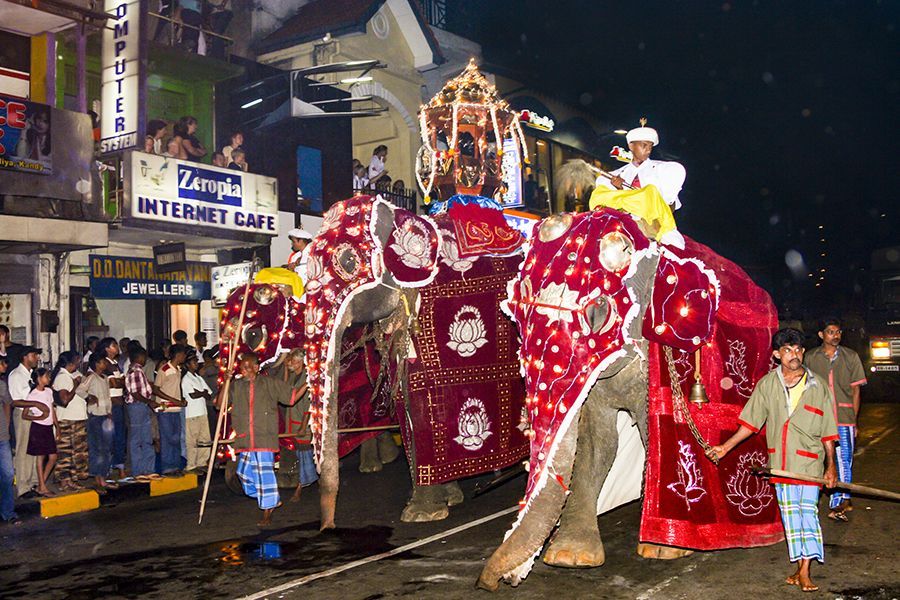 Esala Perahera